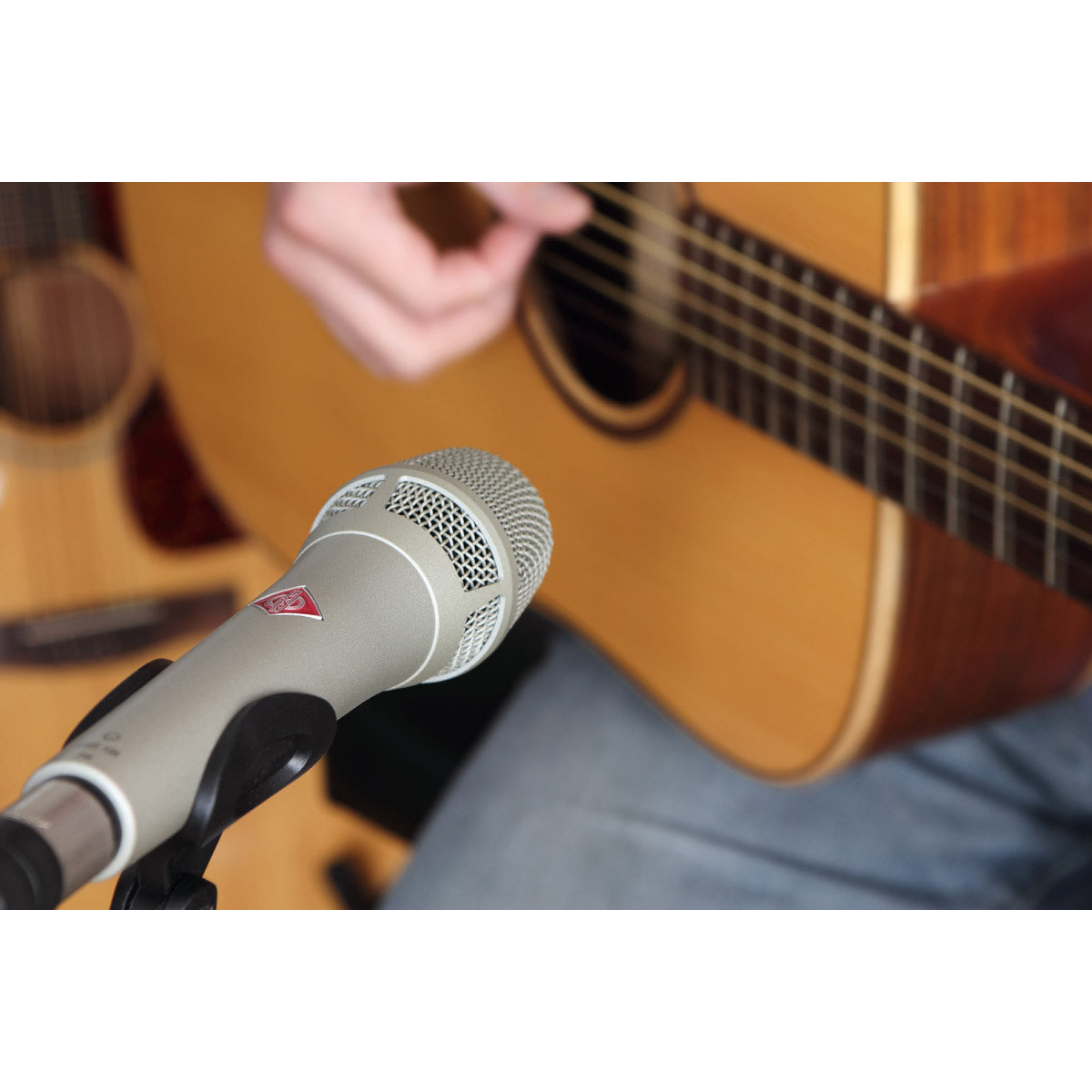 Neumann KMS 105 Studio grade Supercardioid Condenser stage microphone for vocalists, Nickel