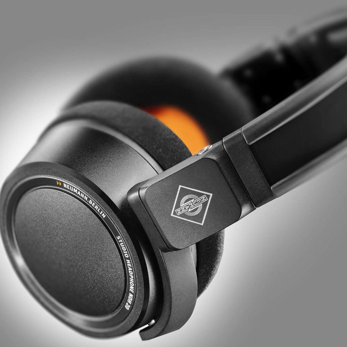 Neumann NDH 20 Closed-Back Studio Headphones - Black Edition Studio Headphones
