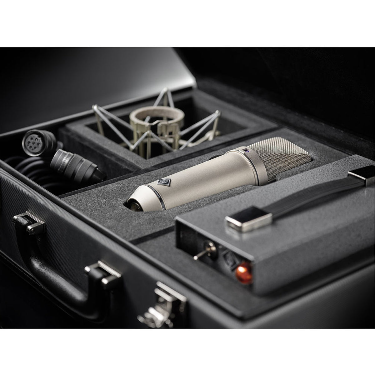 Neumann U 67 Set Large Diaphragm Tube Condenser Microphone Set