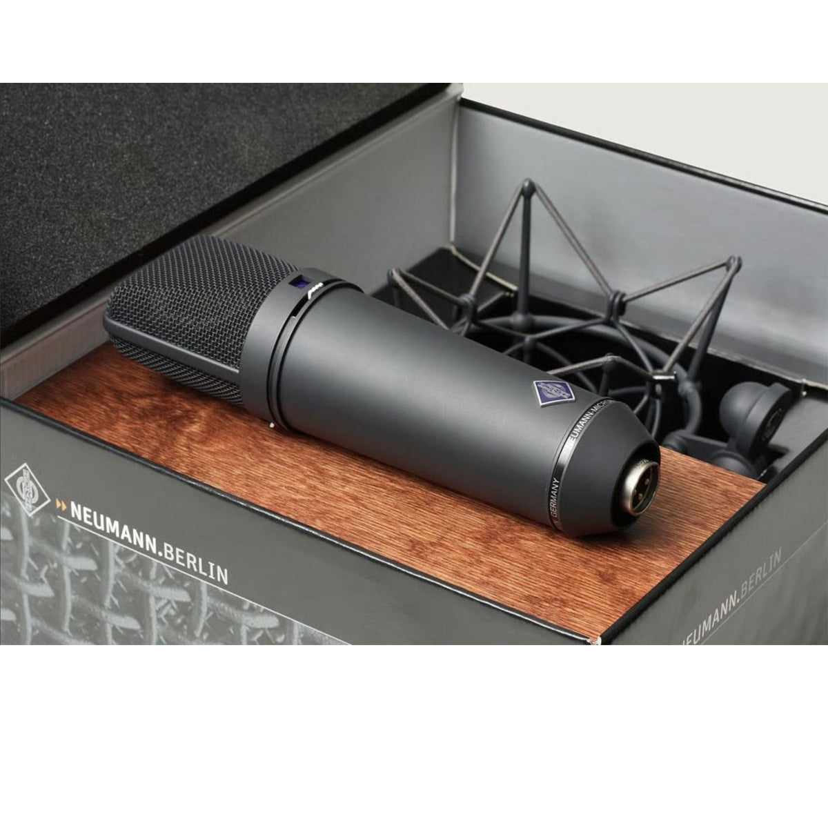 Neumann U 87 Ai-MT Studio Set Large Diaphragm Cardioid Condenser Microphone Set - Black