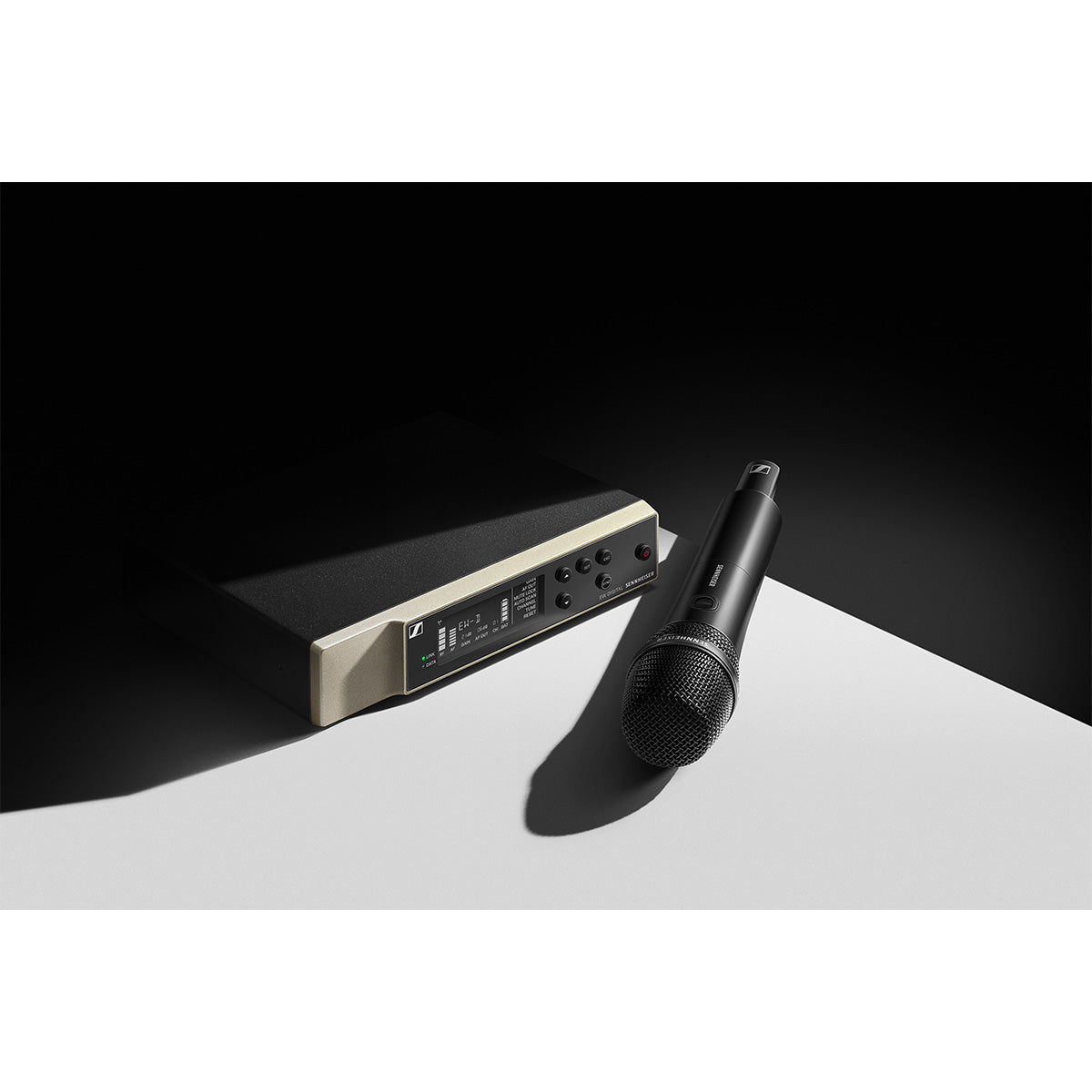 Sennheiser EW-D 835-S SET Digital Wireless Handheld Microphone System with MMD 835 Capsule (S1-7)