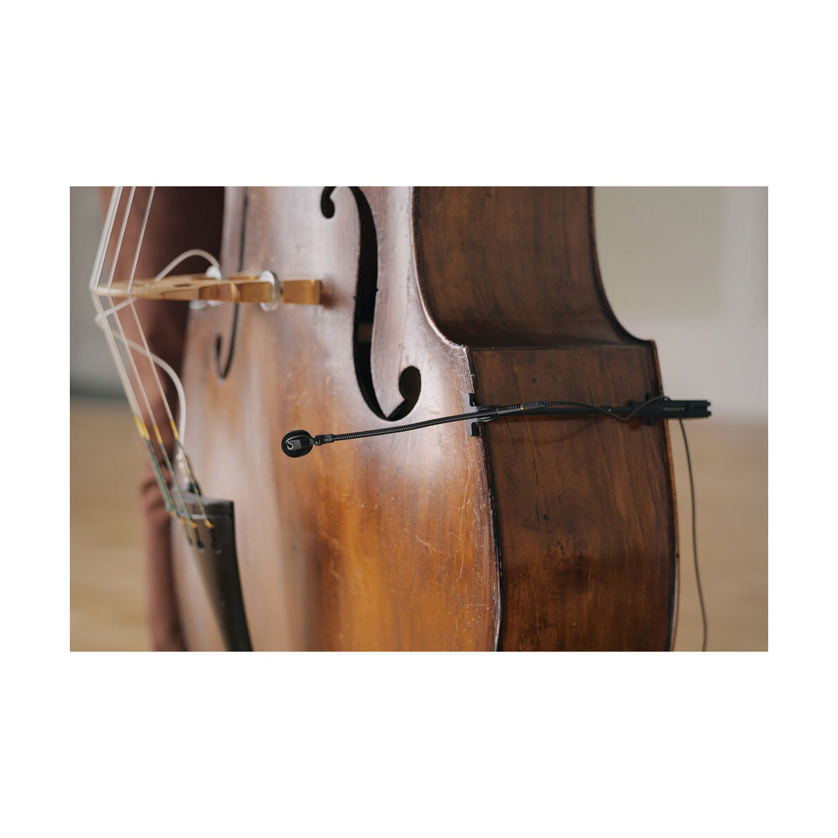 Neumann MC 4, MCM Double Bass Rib Clip