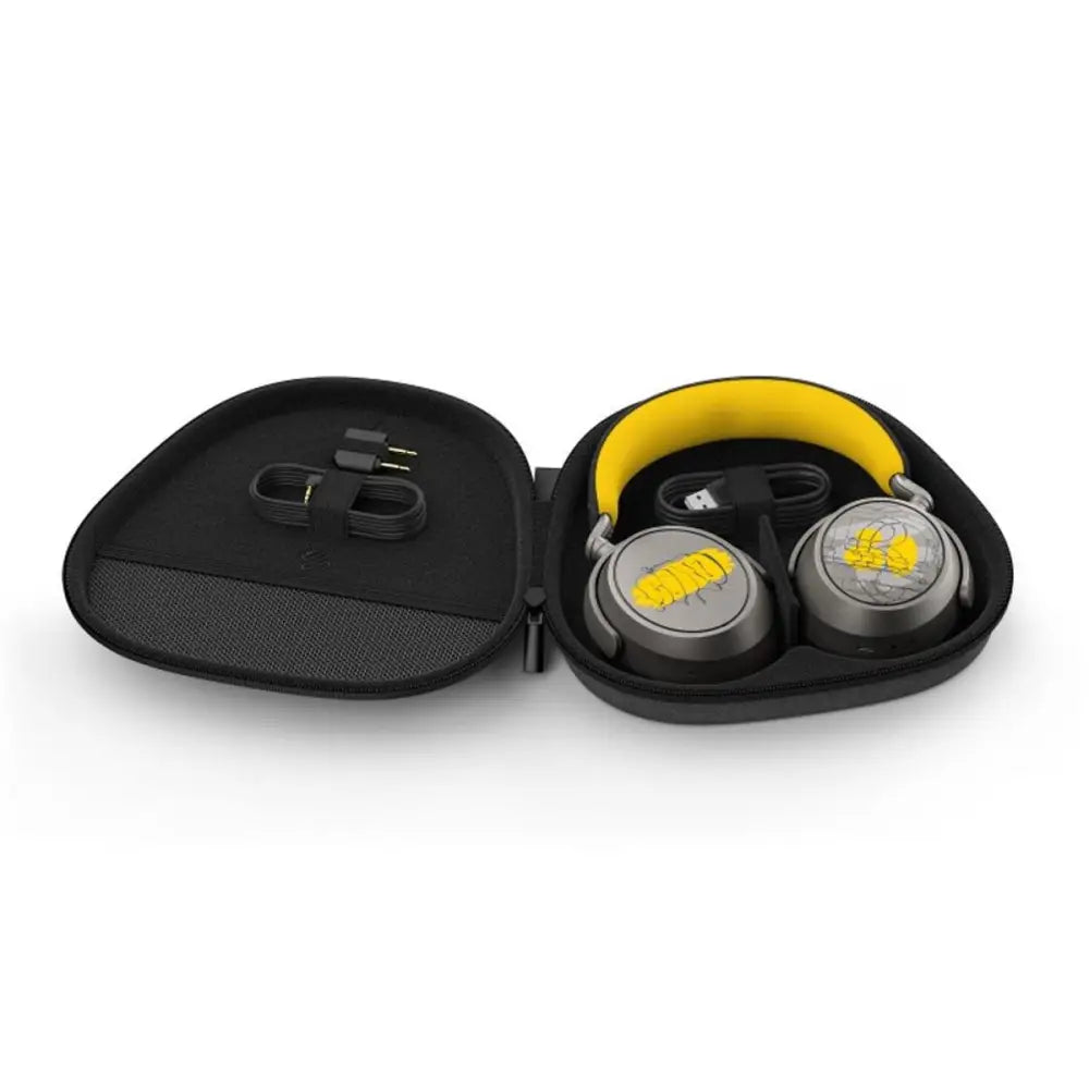 Sennheiser MOMENTUM 4 80th Anniversary Edition Noise-Cancelling Wireless Over-Ear Headphones Wireless/Bluetooth